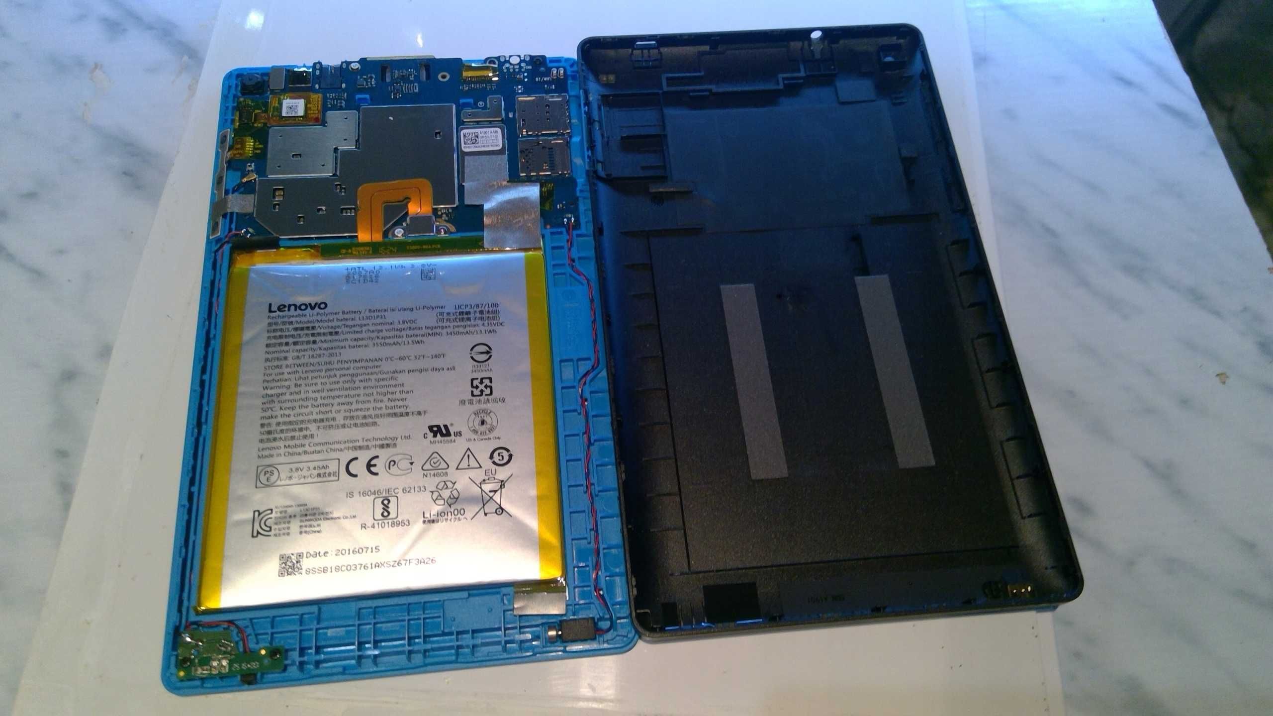 Tablet Lenovo TB3-710I 7" 1 GB / 8 GB L35