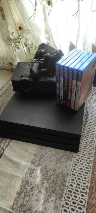 PlayStation 4 Pro 1Tb.+Проектор