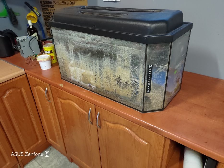 Akwarium 75l wraz z osprzętem