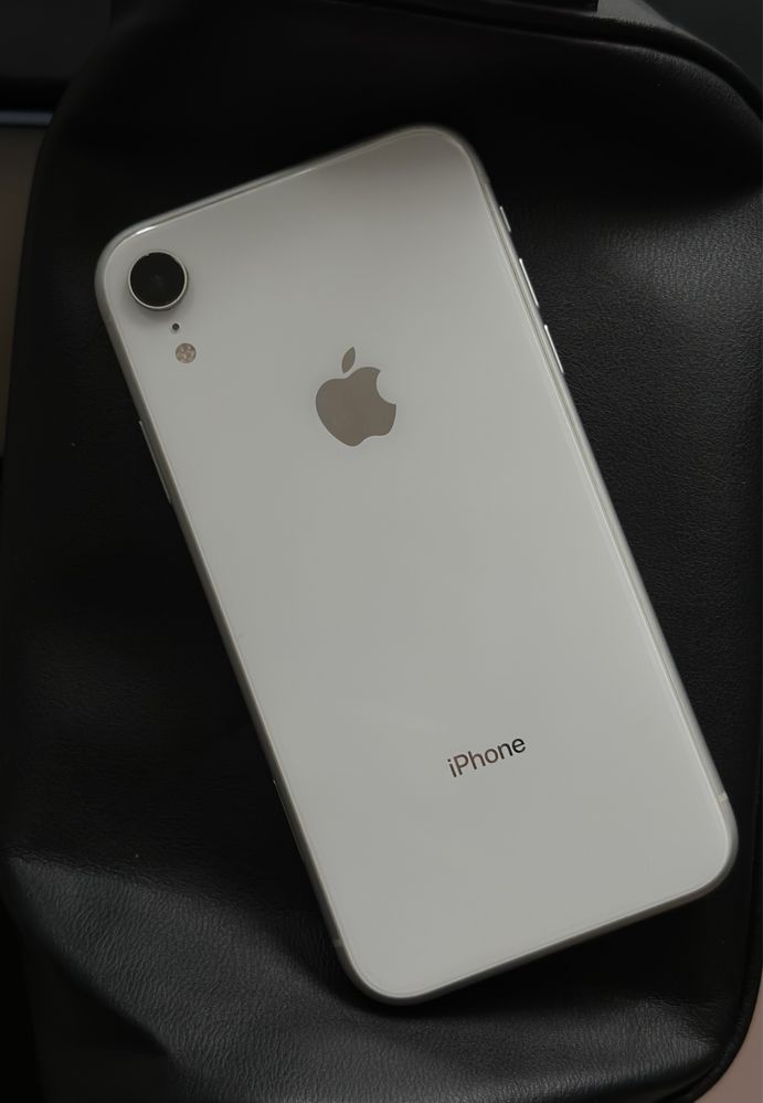 Продам айфон  XR 128 гб iphone