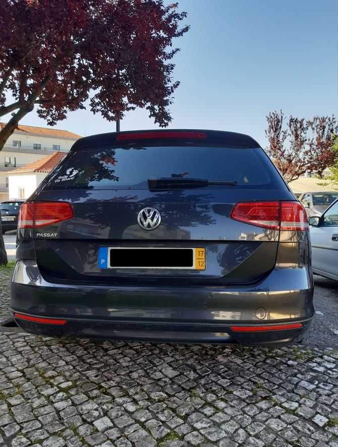 VW Passat Variant 12-2017 c/poucos km (nacional)