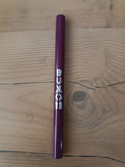 Buxom konturówka powiększająca usta