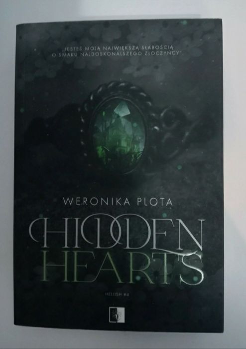 Książka hidden hearts hellish weronika plota wydawnictwo niezwykłe