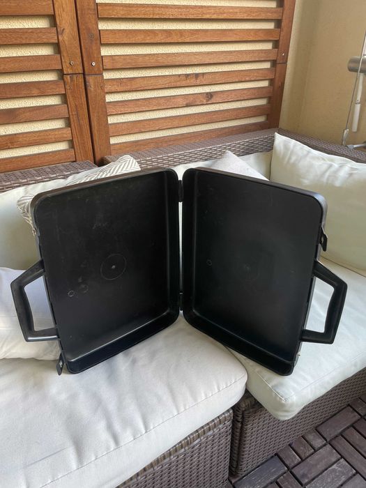 PASTA DE DOCUMENTOS RÍGIDA MODELO DIPLOMATA - DESIGN MODERNO