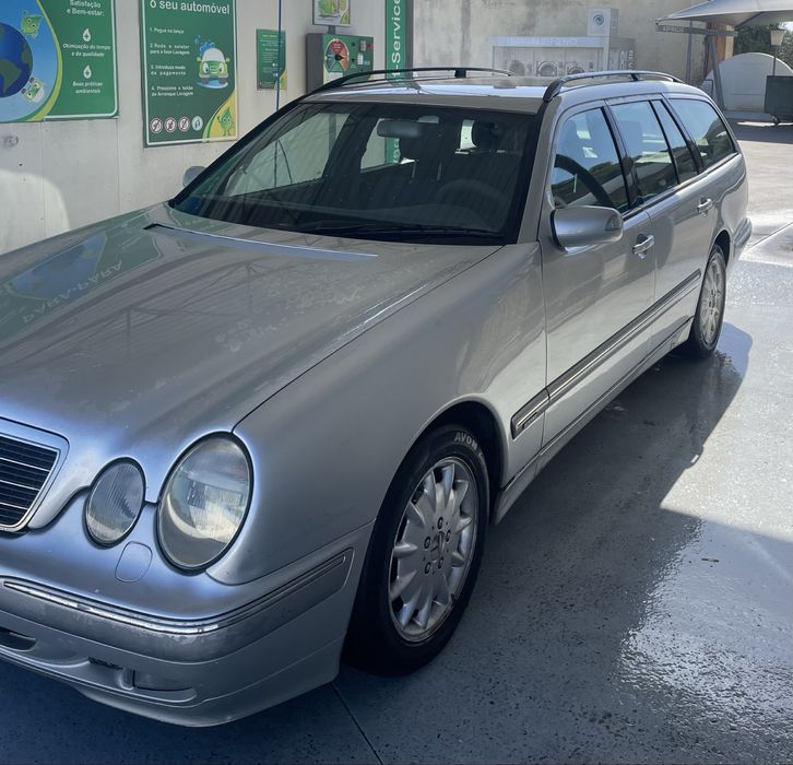 Carrinha Mercedes E220 W210