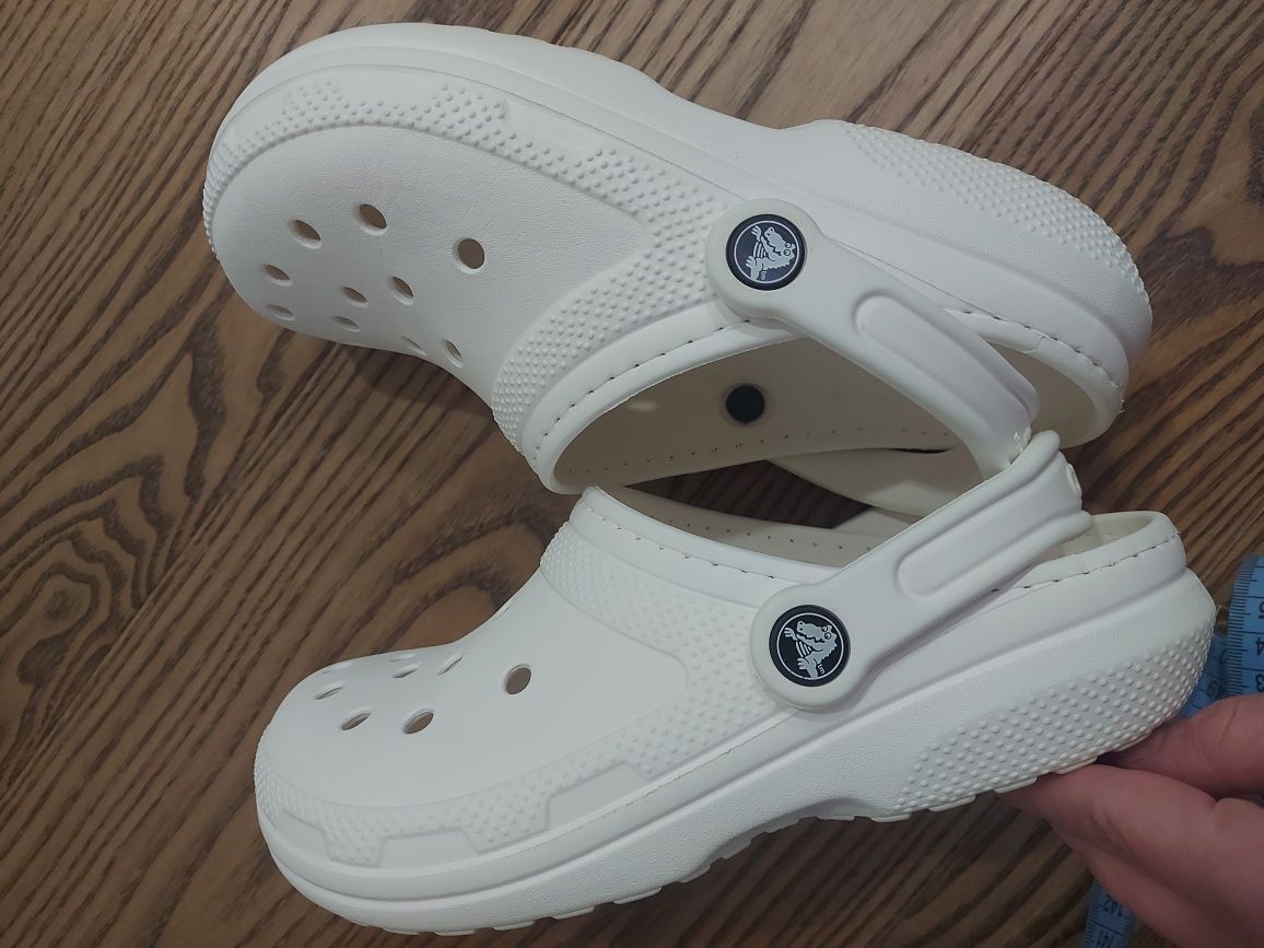 Crocs M4 W6 36-37p.