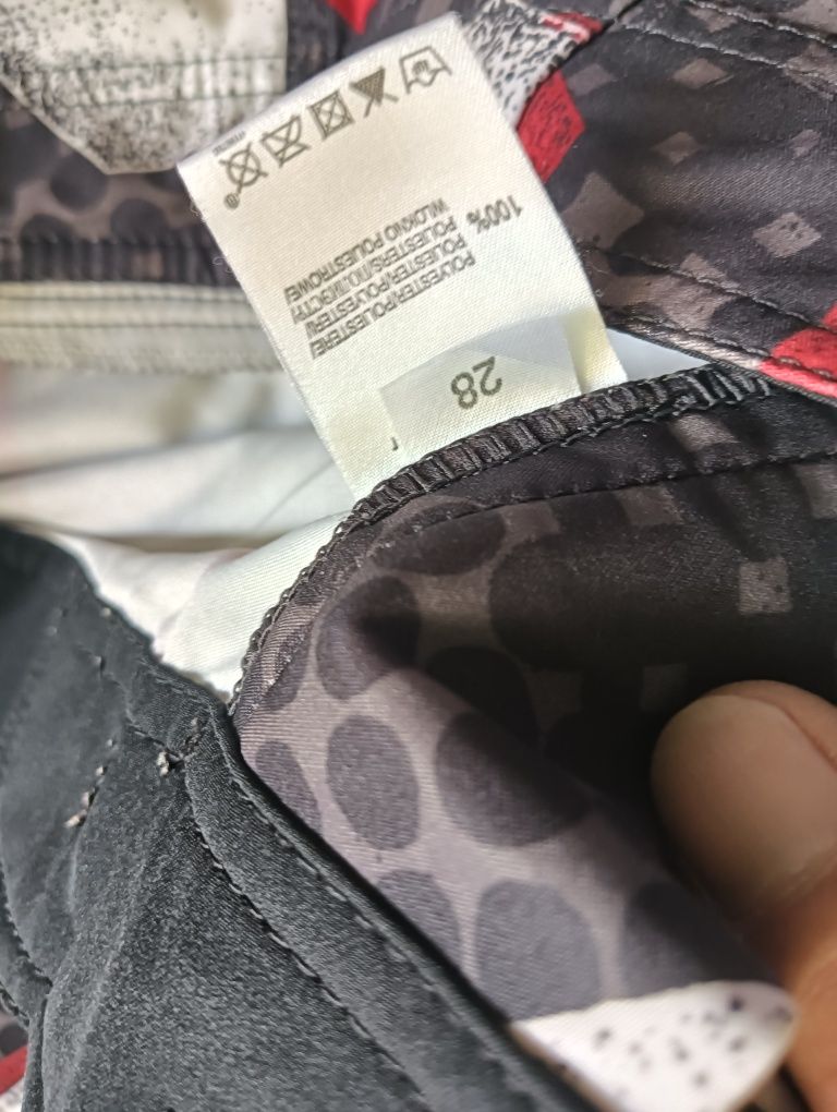 Calção volcom 28
