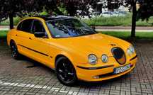 Jaguar S-Type Piękne Żółty Kocur Robiący Wrarzenie na Drodze POLECAM
