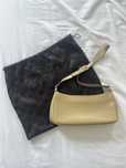 Gucci beżowa skórzana baguette bag torebka z monogramem vintage