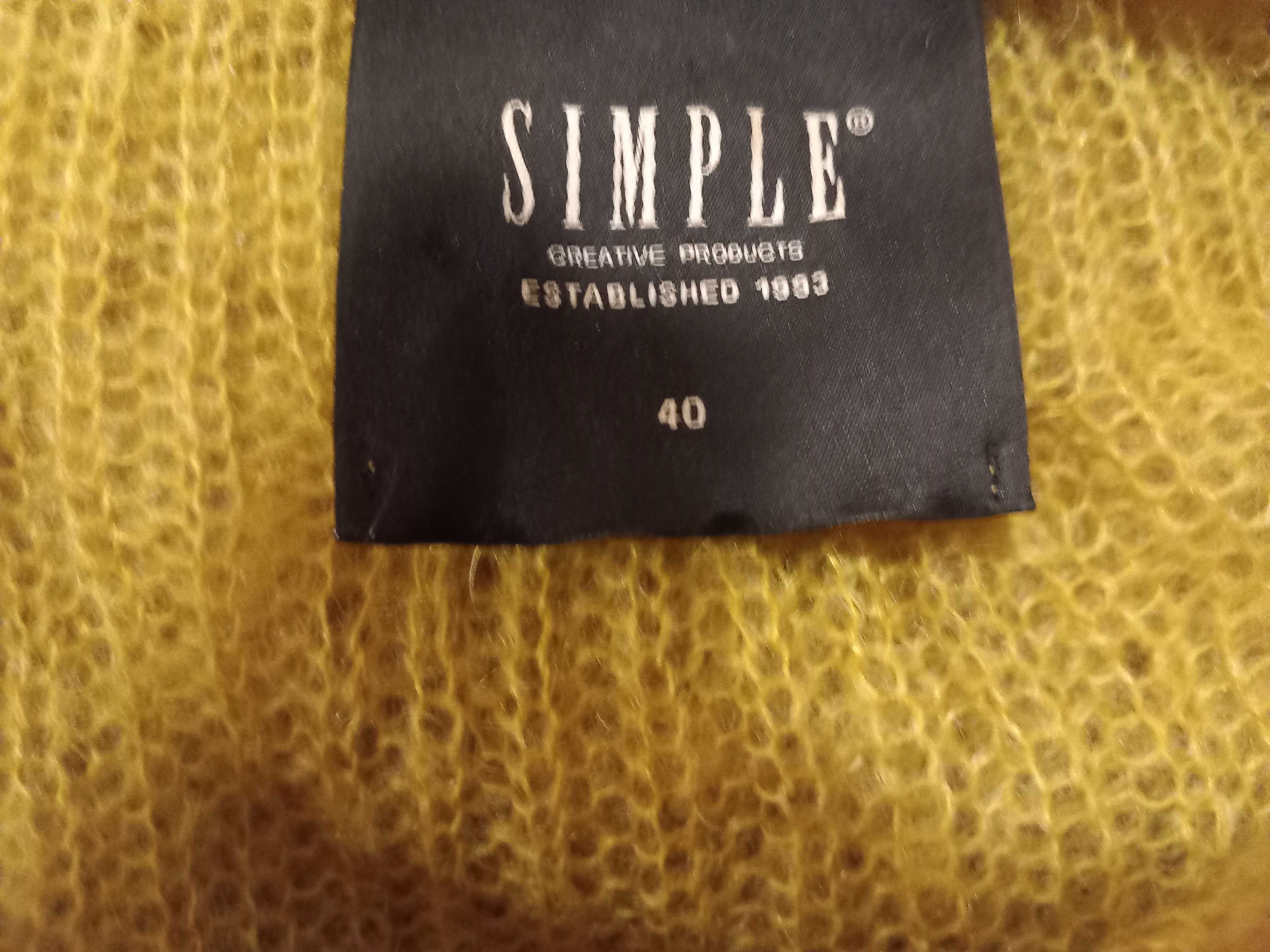 Sweter firmy Simple
