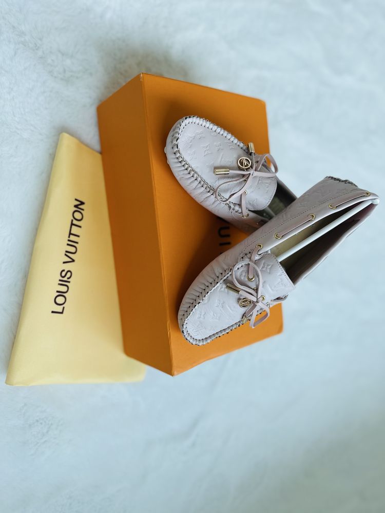 Mokasyny Louis Vuitton - roz. 39 - NOWE- pudrowy róż