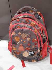 Фірмовий шкільньний рюкзак для дівчинки