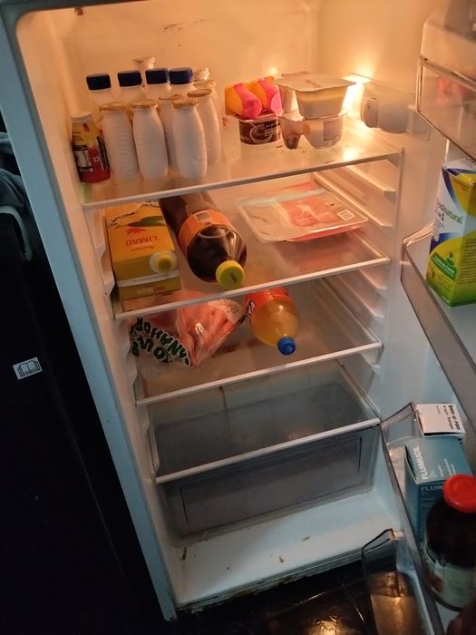 Frigorífico a funcionar