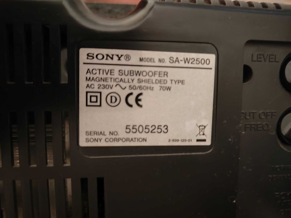 Zestaw kina domowego SONY STR-DH800 wraz z 5 głośniami i subwooferem