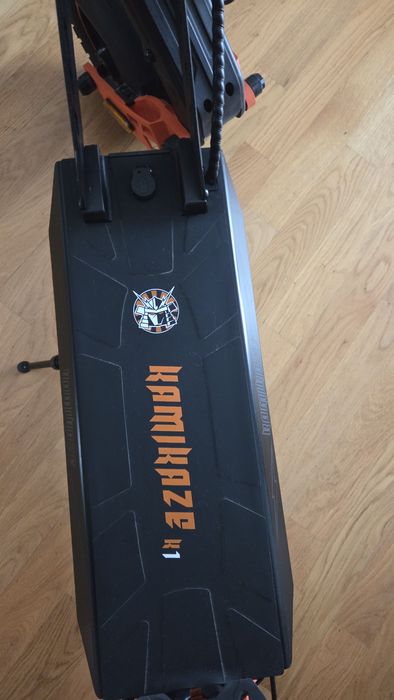 Chulajnoga kamikaze k1