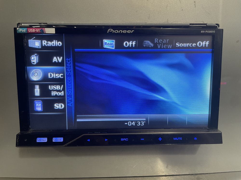 Radioodtwaracz PIONEER AVH-P4300DVD