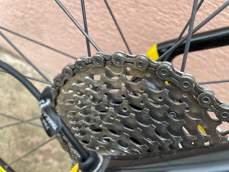 WYPRZEDAŻ - Rower szosowy Focus Cayo, Ultegra Di2, full carbon