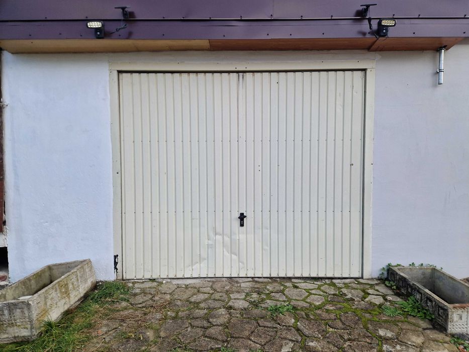 Garaż 32m2 z kanałem i ogródkiem!