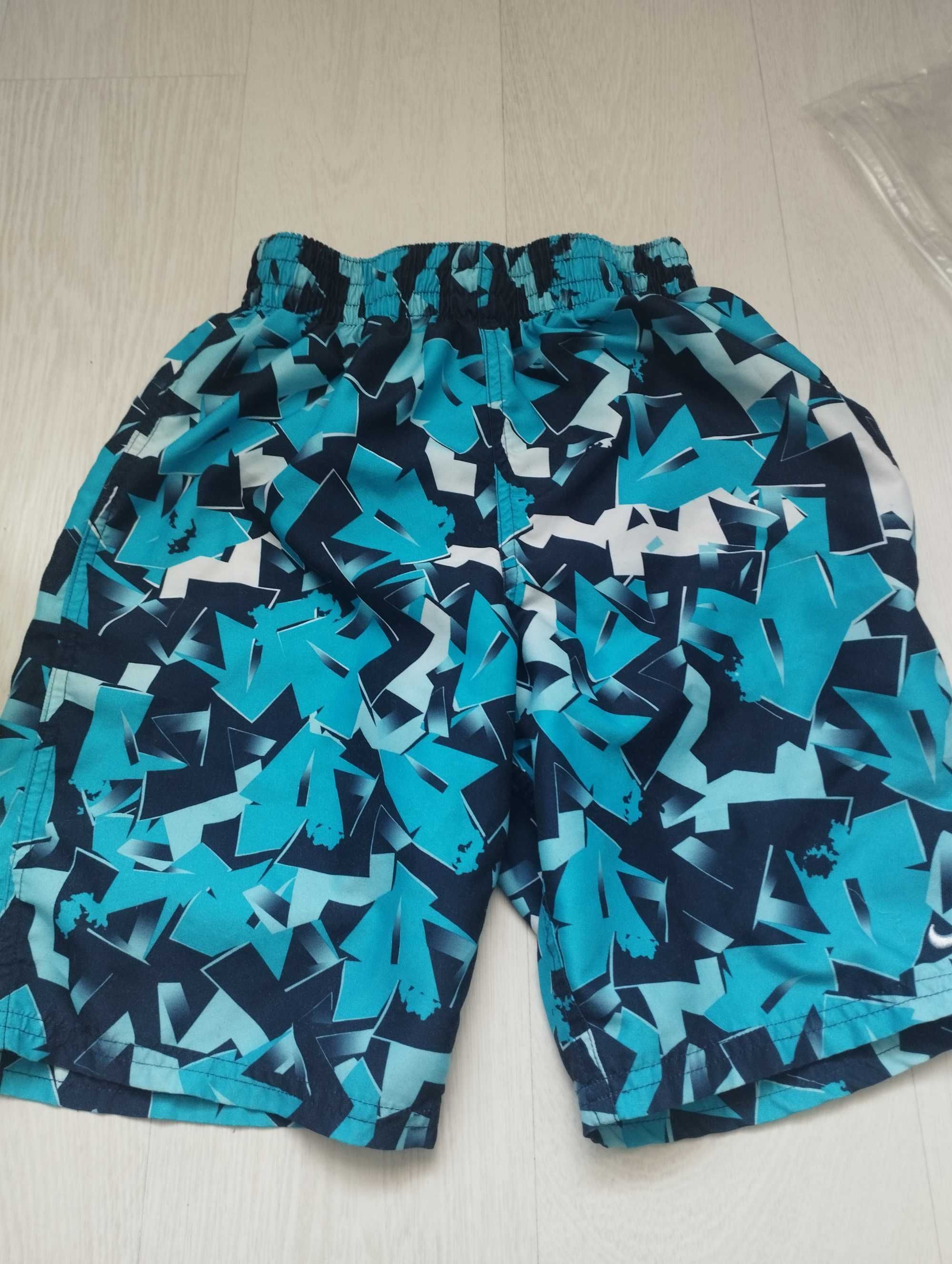 Nike niebieskie kąpielówki szorty chłopięce r. 146