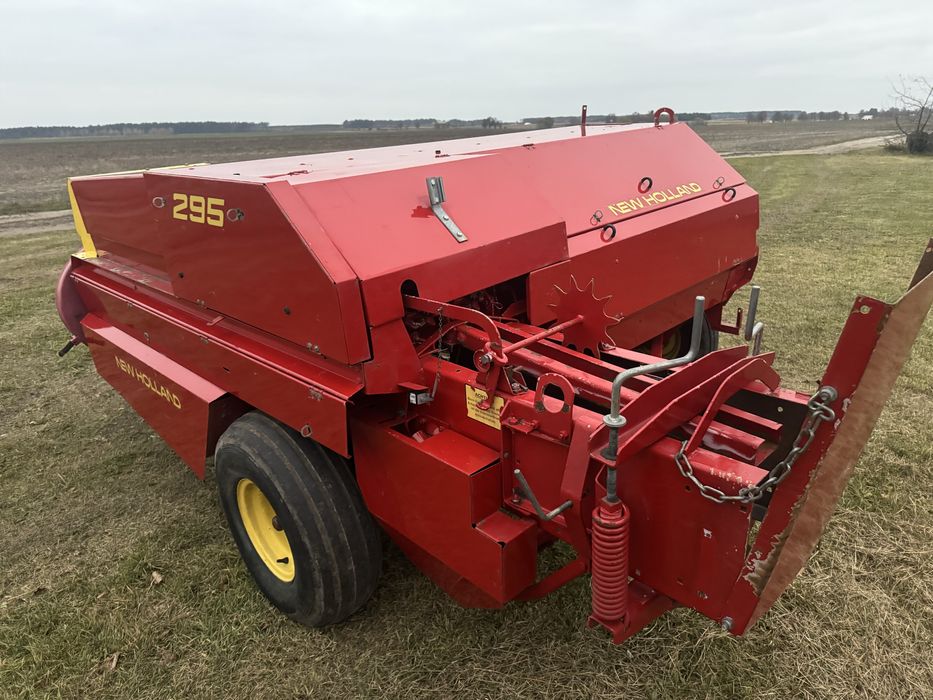 Прес підбирач Пресс-подборщик тюкопрес NEW HOLLAND 295 (як 920-930)