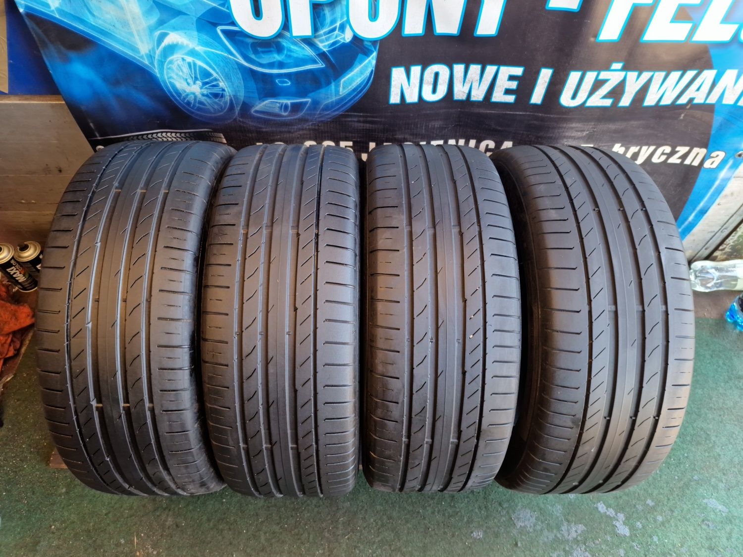 Opony letnie 235/55/18 Continental Komplet