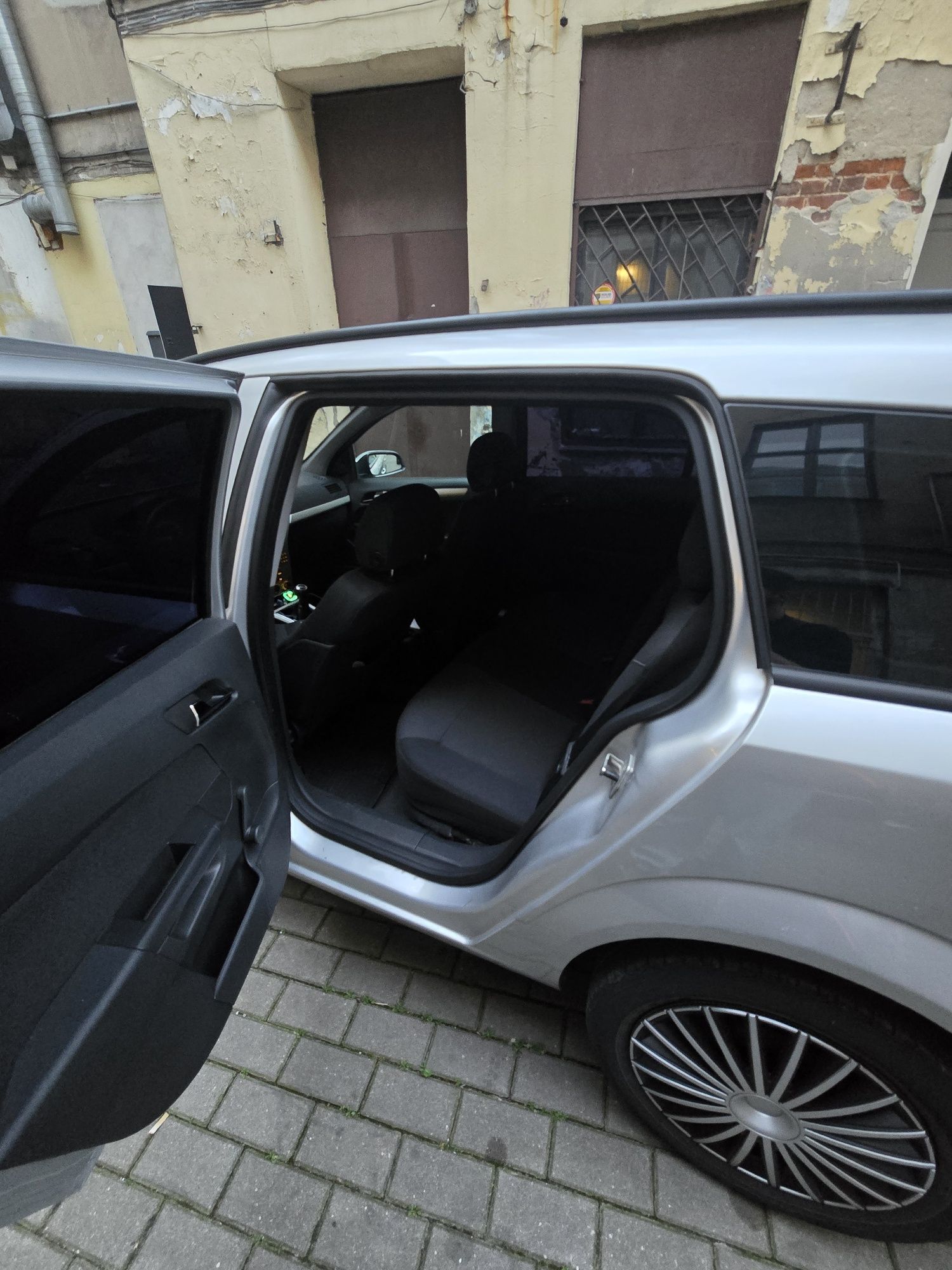opel astra H  1.7 cdti