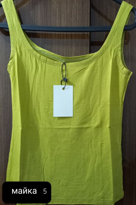 Нові топи та майки