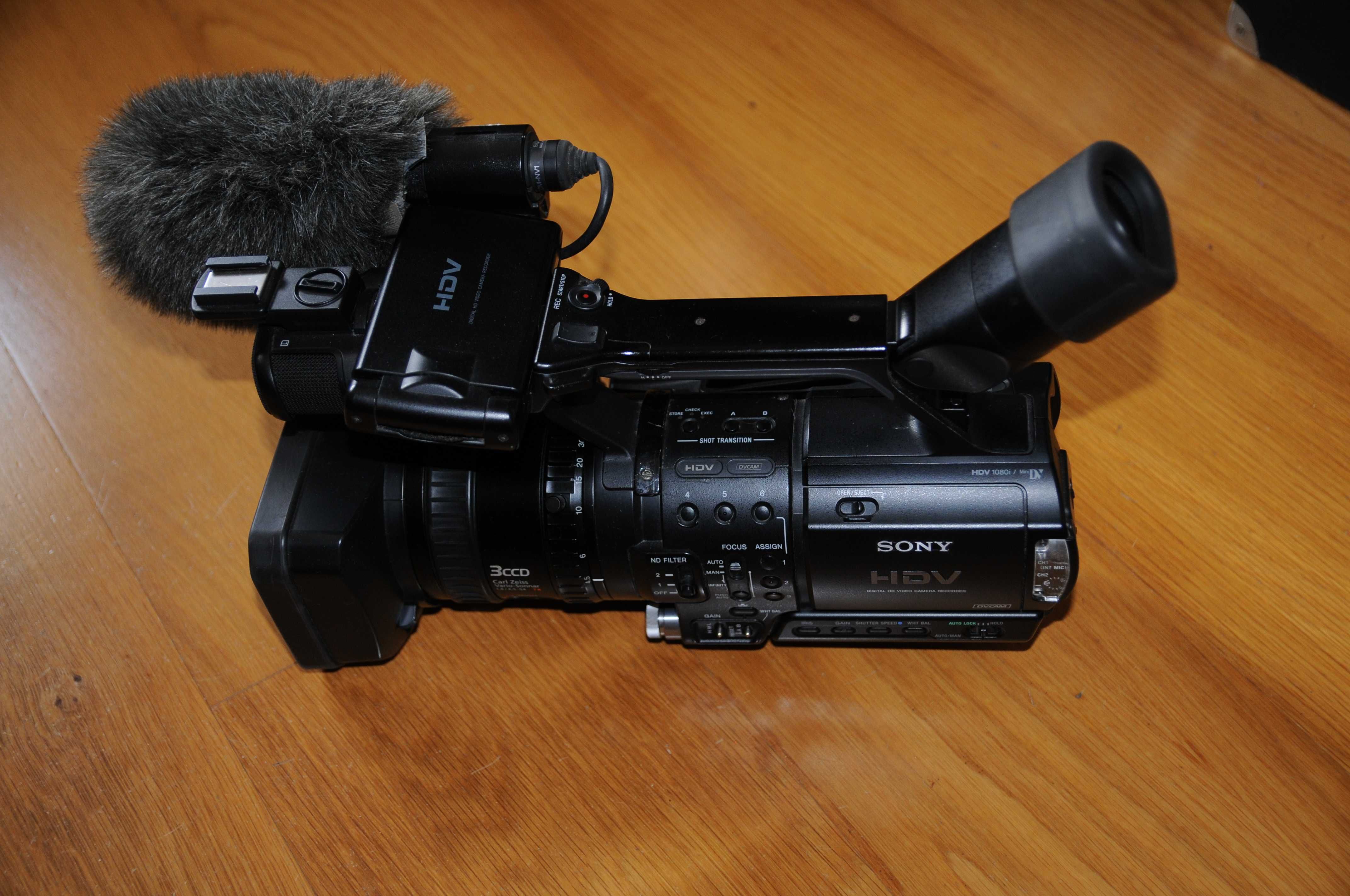 Camera SONY  HVR-ZIE