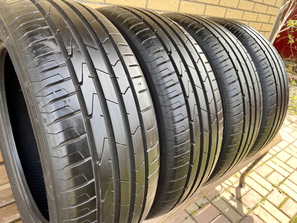 Шини Резина 205.55 R17 Hankook Літо