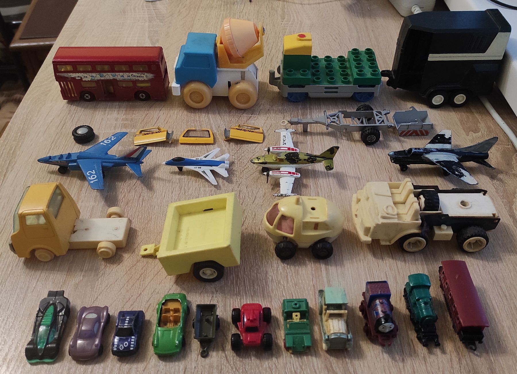 Машинки времён СССР, модельки, самолёты, автобус, поезд, вагон,игрушки