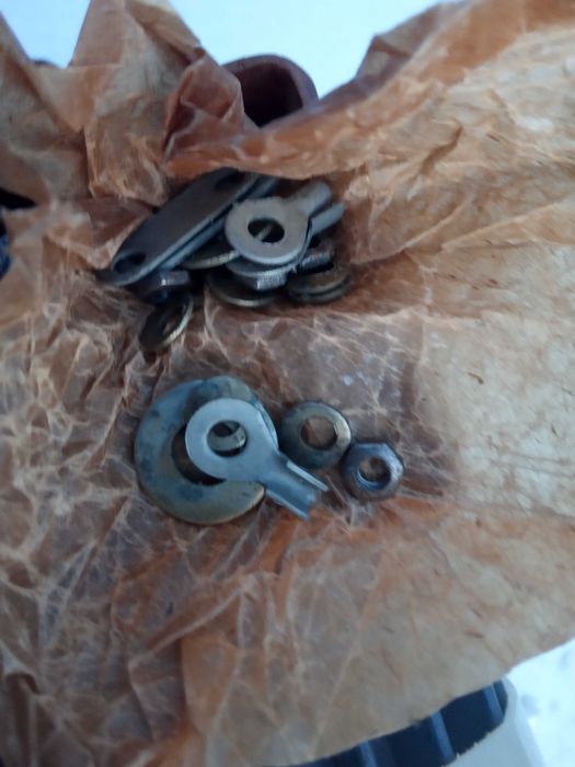 Электродвигатель новый( 1360 об/мин, 370ват) тип 4АА63В4У3.