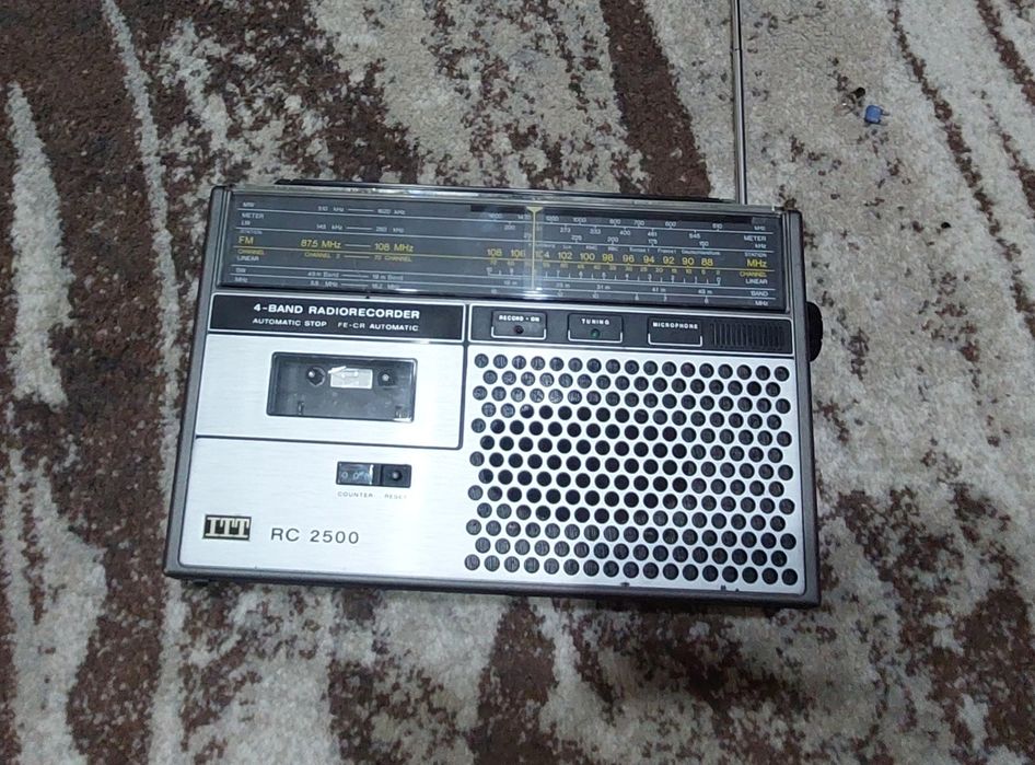 Radio ITT magnetofon RC 2500