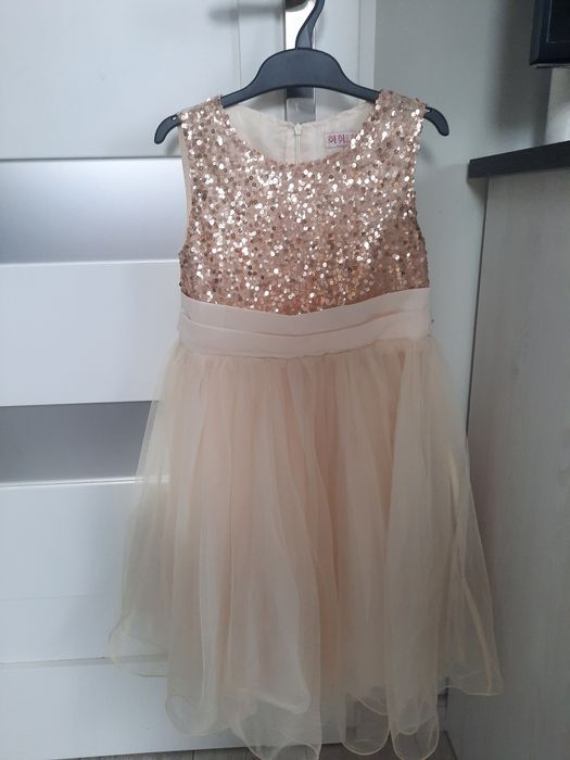 Sukienka dla dziewczynki r. 134/140