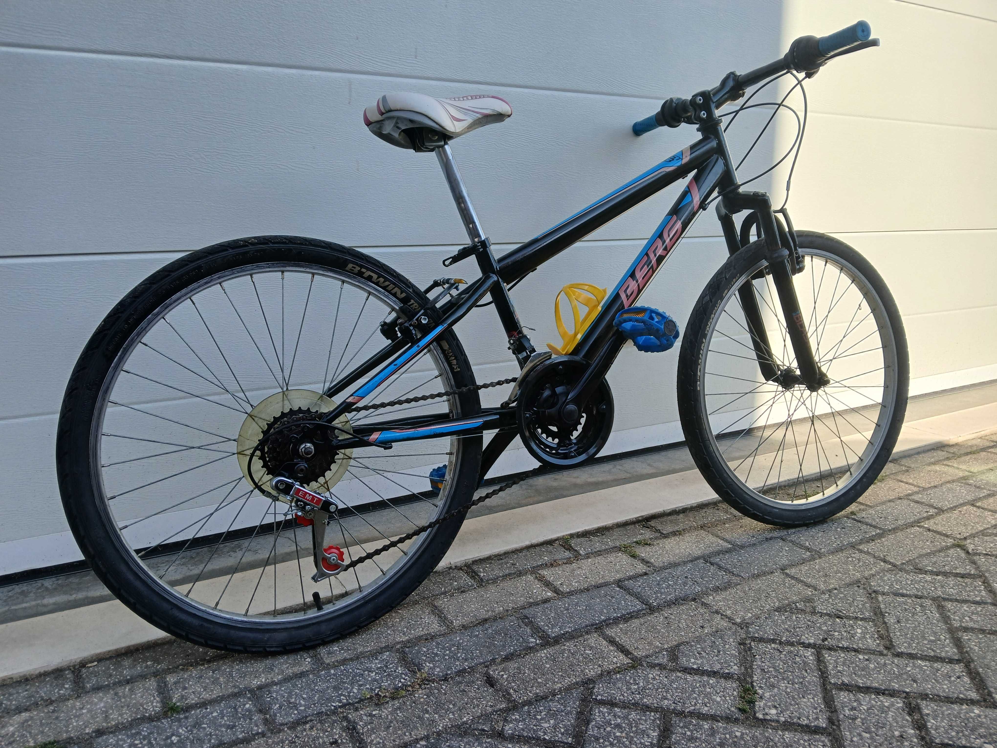 Bicicleta BERG roda 24 e 18 velocidades