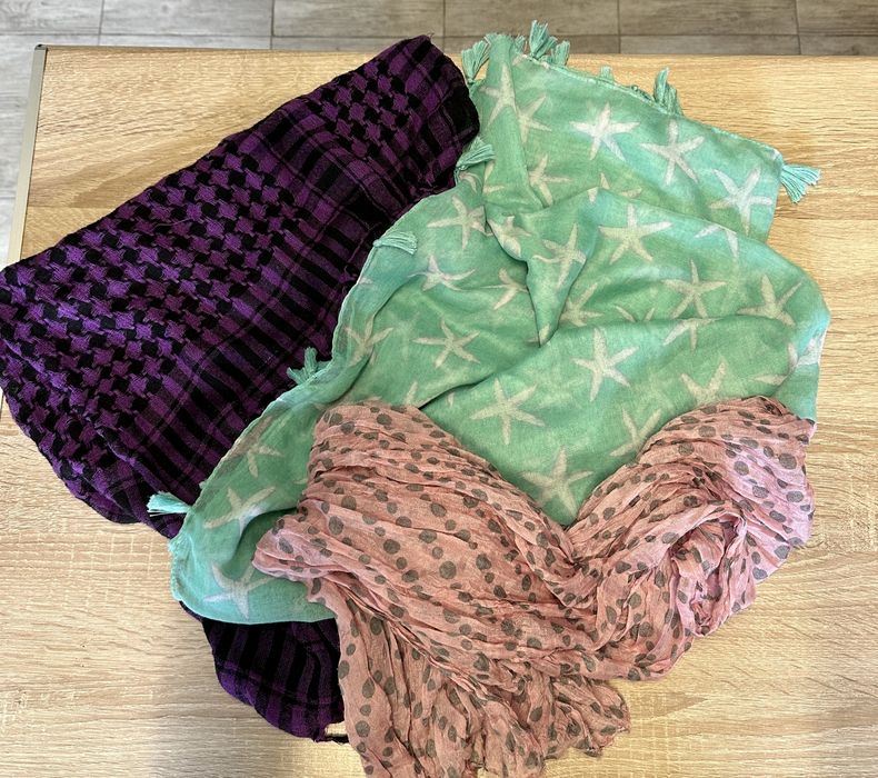 Apaszki/chusty/szale  trzy sztuki w komplecie
