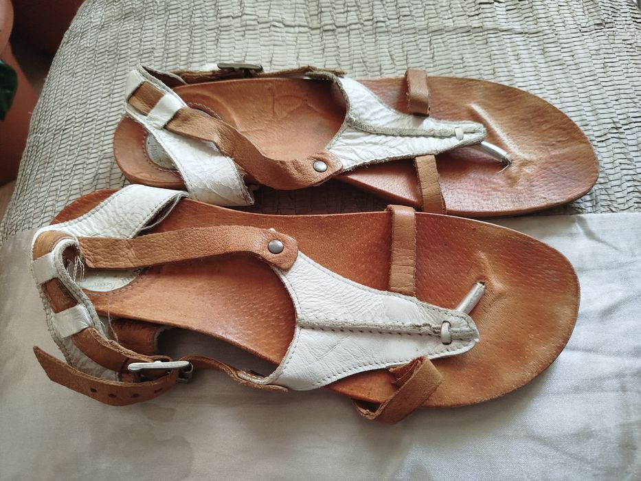 Japonki Firmy Carinii rozmiar 39