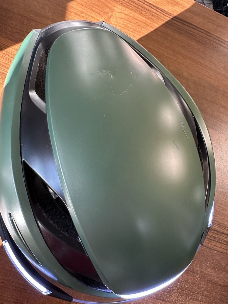 Kask rowetowy LUMOS  ULTRA led bluetooth
