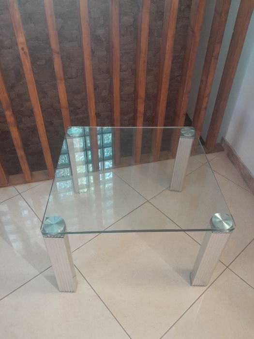 Mesa de vidro em bom estado