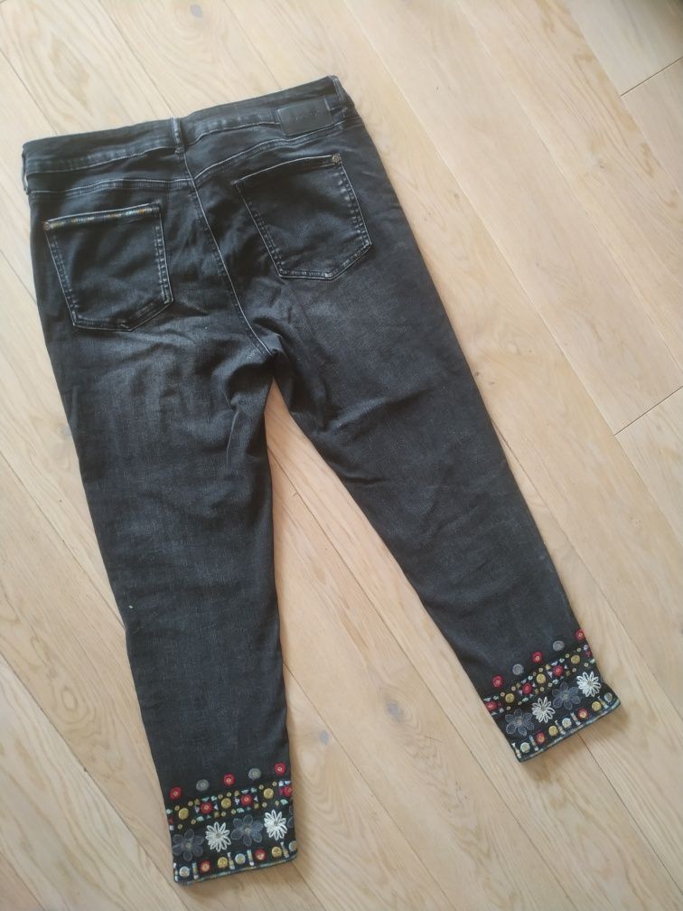 Jeansy Desigual r 46