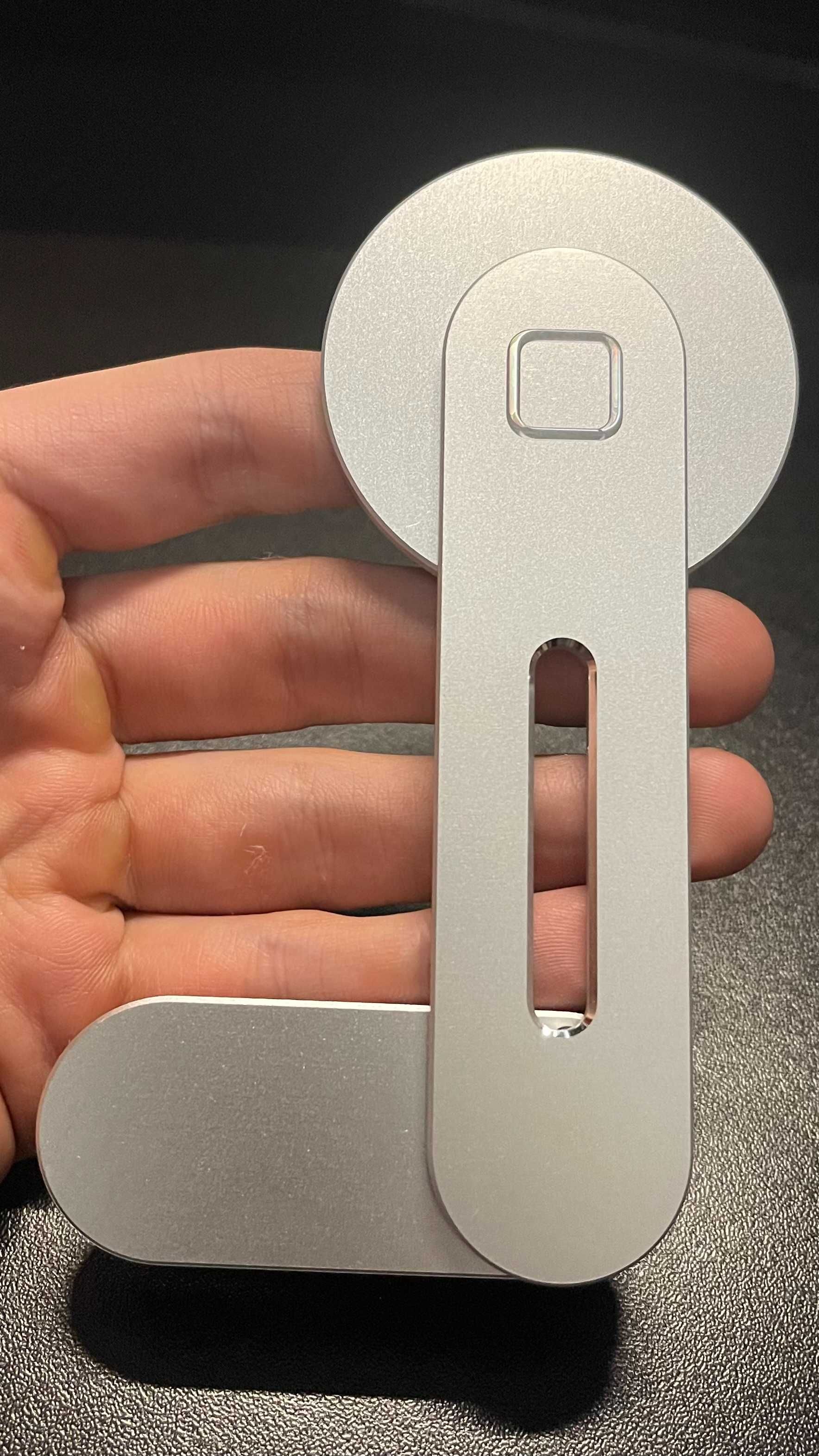 MagSafe держатель для iPhone