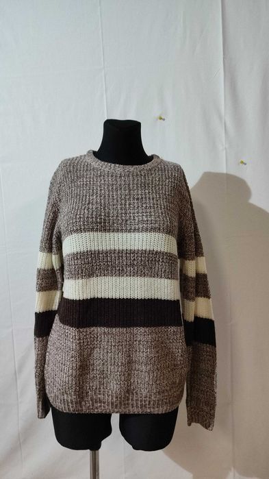B/152  Sweter ciepły r.M