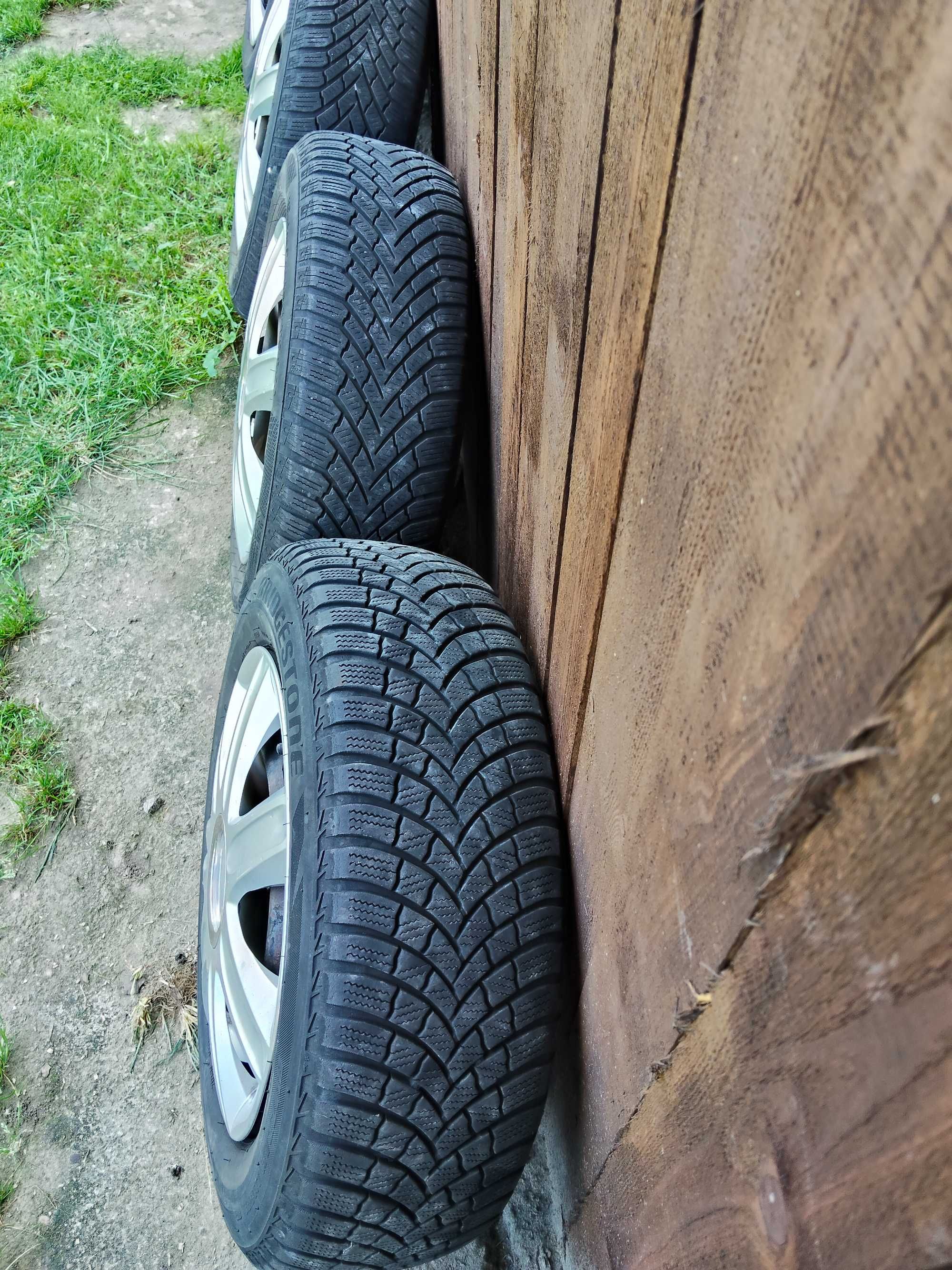 Koła Ford 5x108 15' z oponami zimowymi