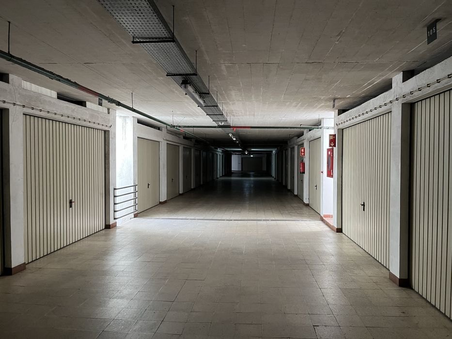 Garagem Laranjeiro 20m2