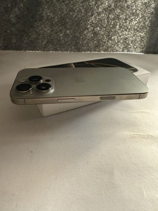 Troco/Vendo Iphone 16 Pro Max 512GB Natural titanium
