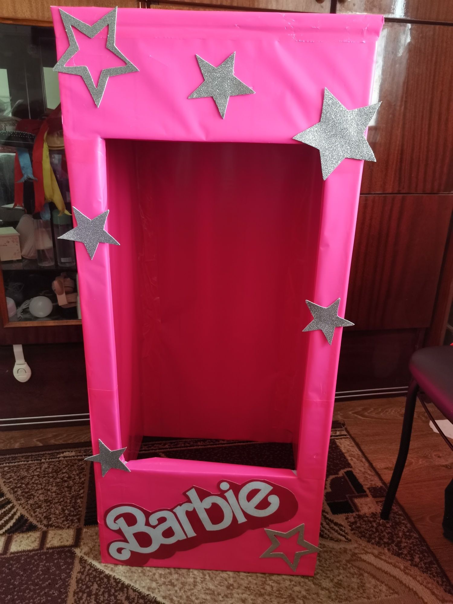 Фотозона коробка Barbie