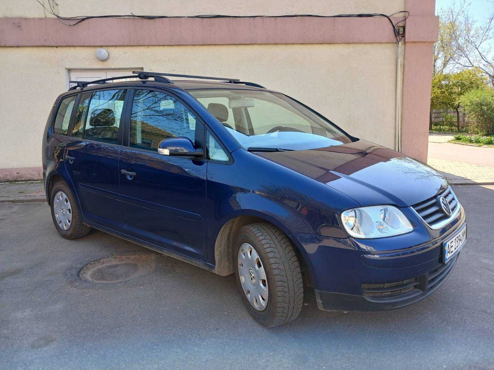 Volkswagen Touran 2005 року 1.6/бензин