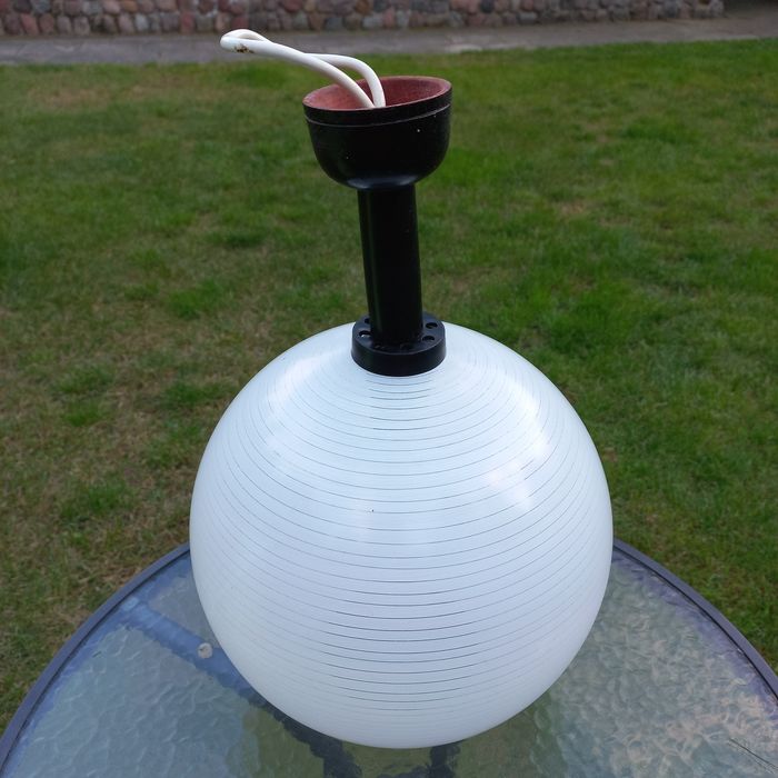 Klosz z oprawą sufitową