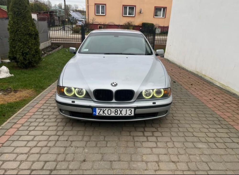 Sprzedam BMW e39 535i V8 * orginał lakier  *  Bezwypadek *