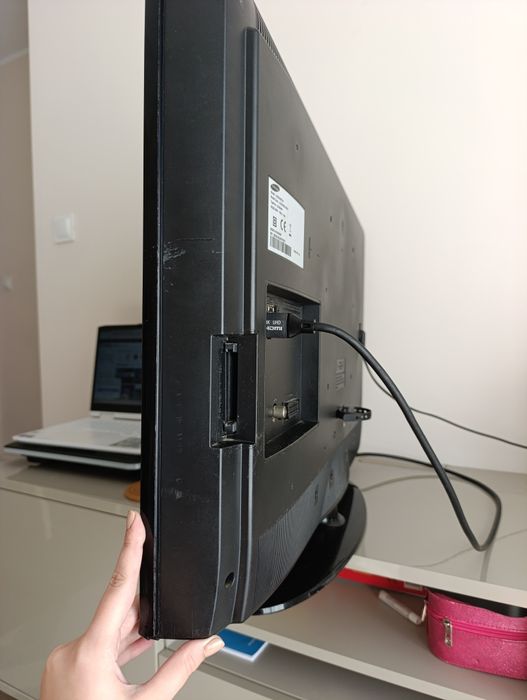 Telewizor TV SAMSUNG 32 całe - LE32D400E1W
Model Code: LE32D400E1WXZT