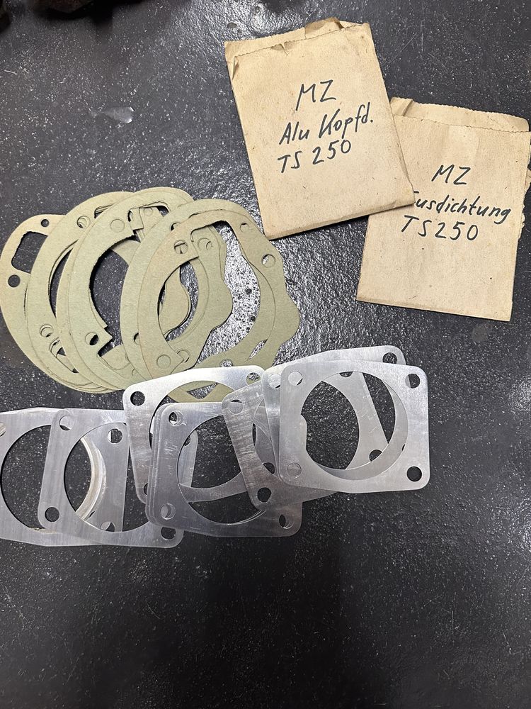 Mz ts 250 uszczelka cylinder zestaw org nowe ddr